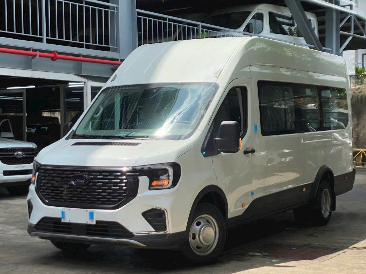 Transit Van - Ảnh 3