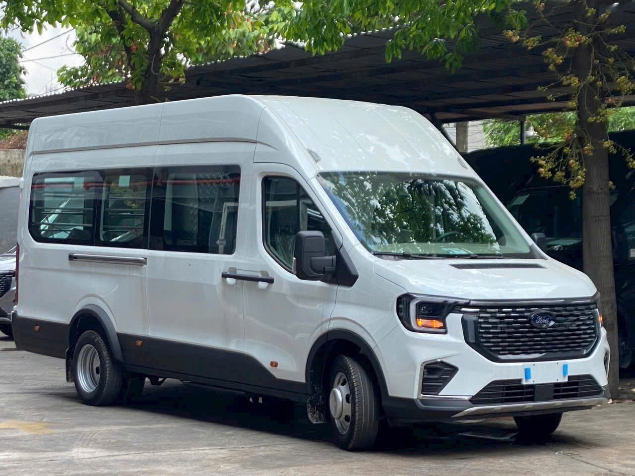 Transit Van - Ảnh 6