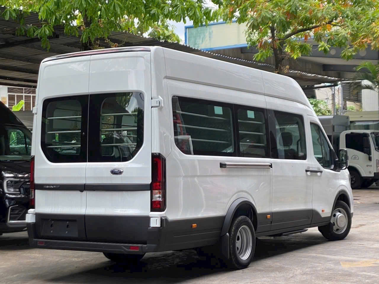 Transit Van - Ảnh 2