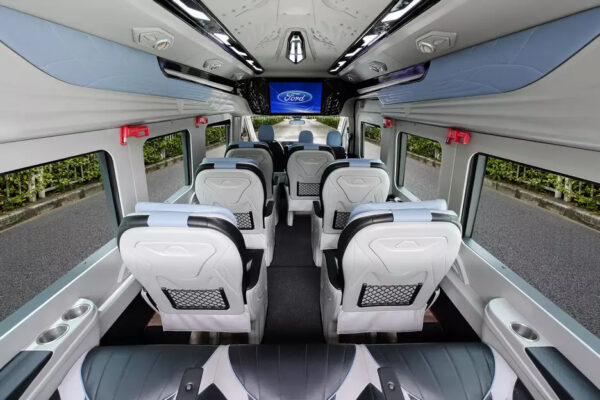Transit Limousine - Hình ảnh 7